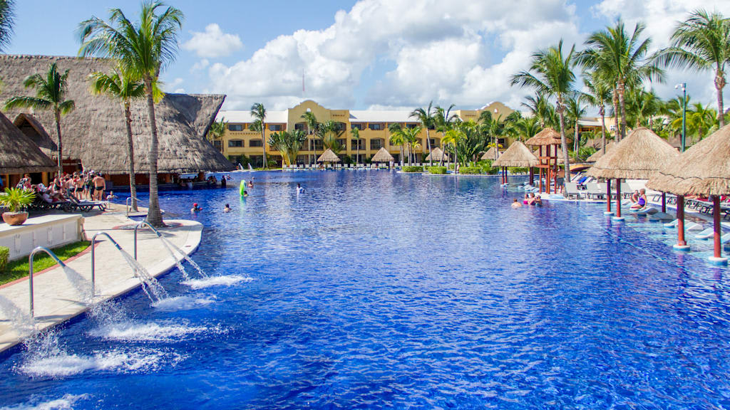 Barcelo Maya Palace