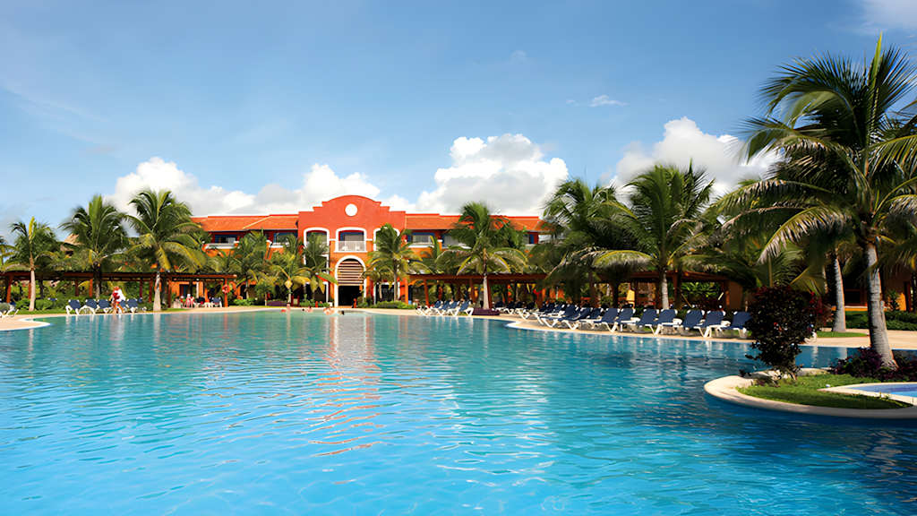 Barcelo Maya Colonial