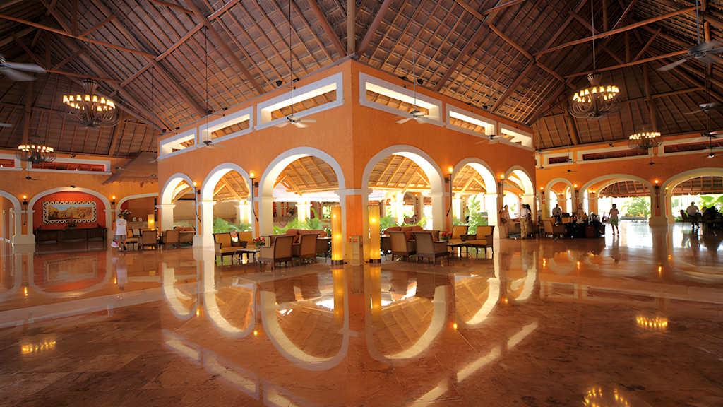 Barcelo Maya Colonial