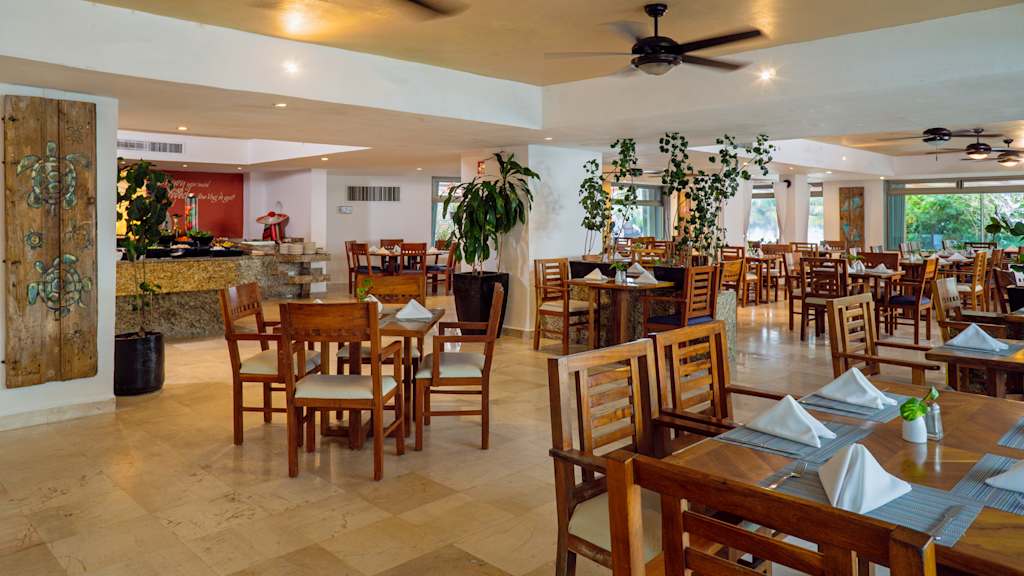 Flamingo Cancun Resort