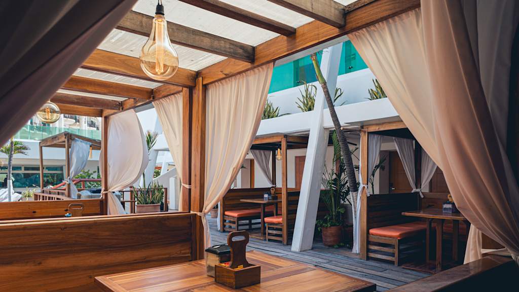 Flamingo Cancun Resort