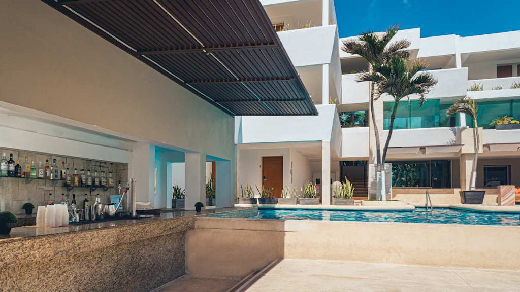 Flamingo Cancun Resort