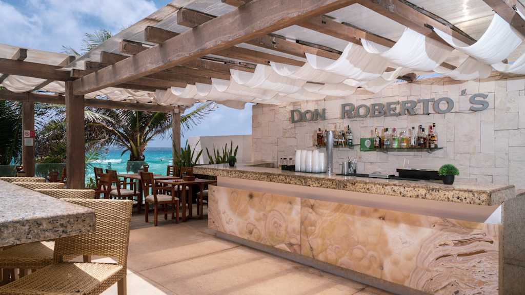 Flamingo Cancun Resort