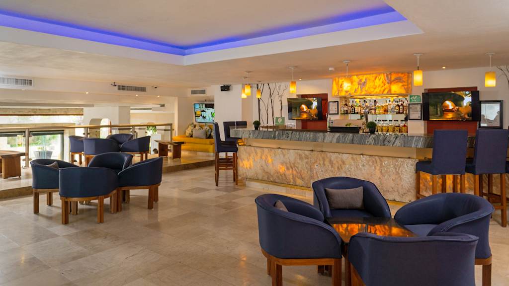 Flamingo Cancun Resort