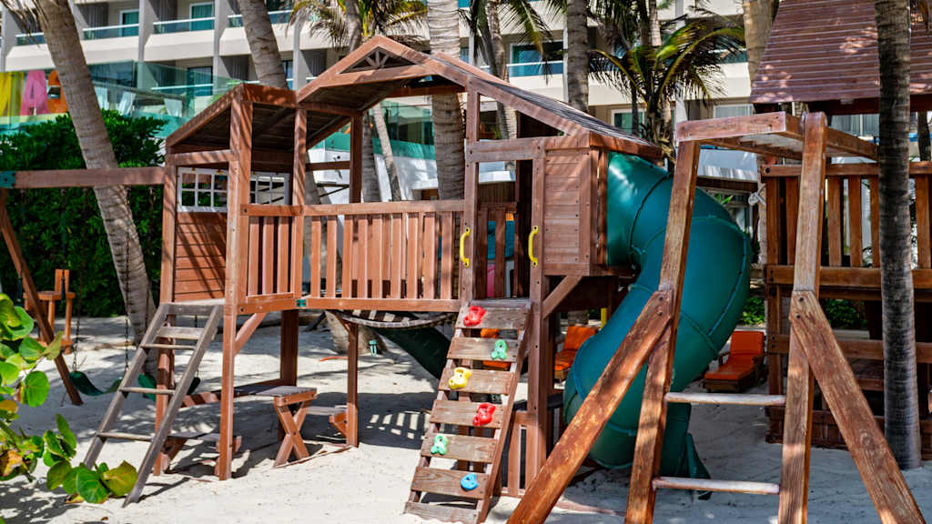 Flamingo Cancun Resort