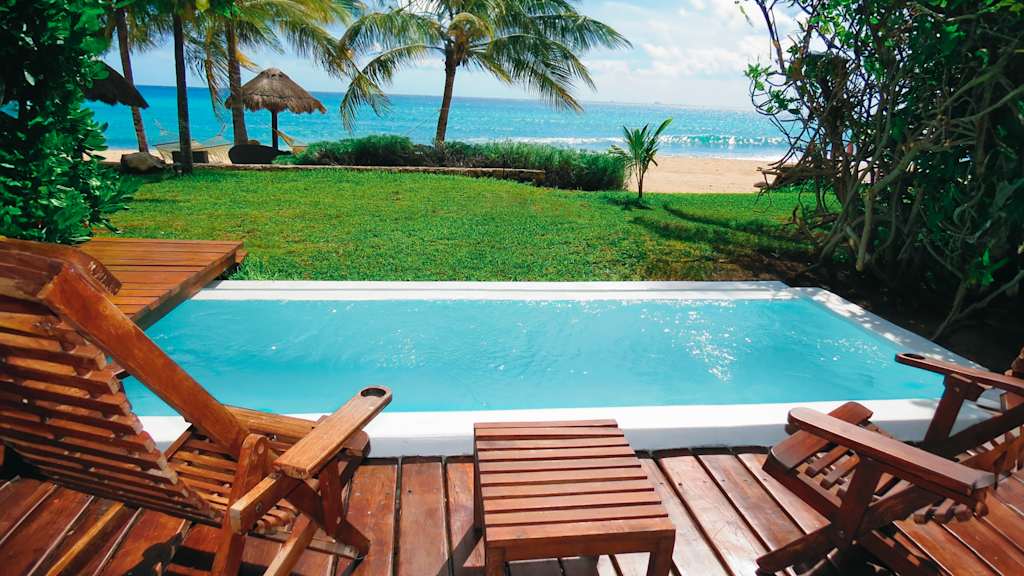 The Beachfront by the Fives Hotels