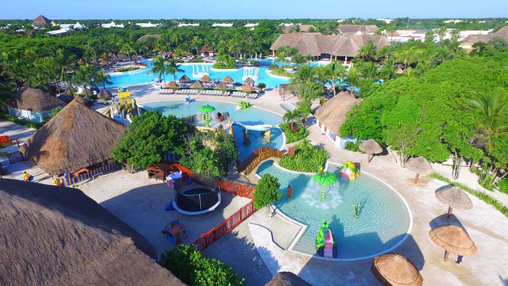 Grand Palladium Select White Sand