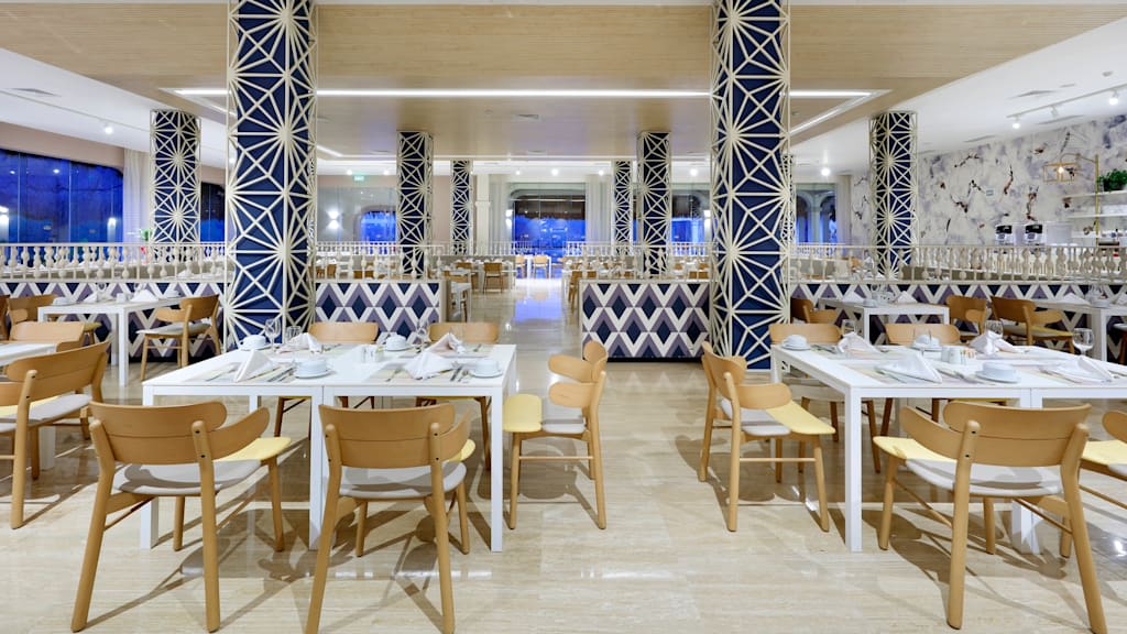 Grand Palladium Select White Sand