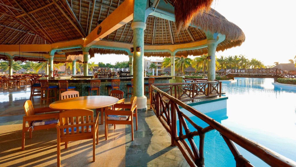 Grand Palladium Select White Sand
