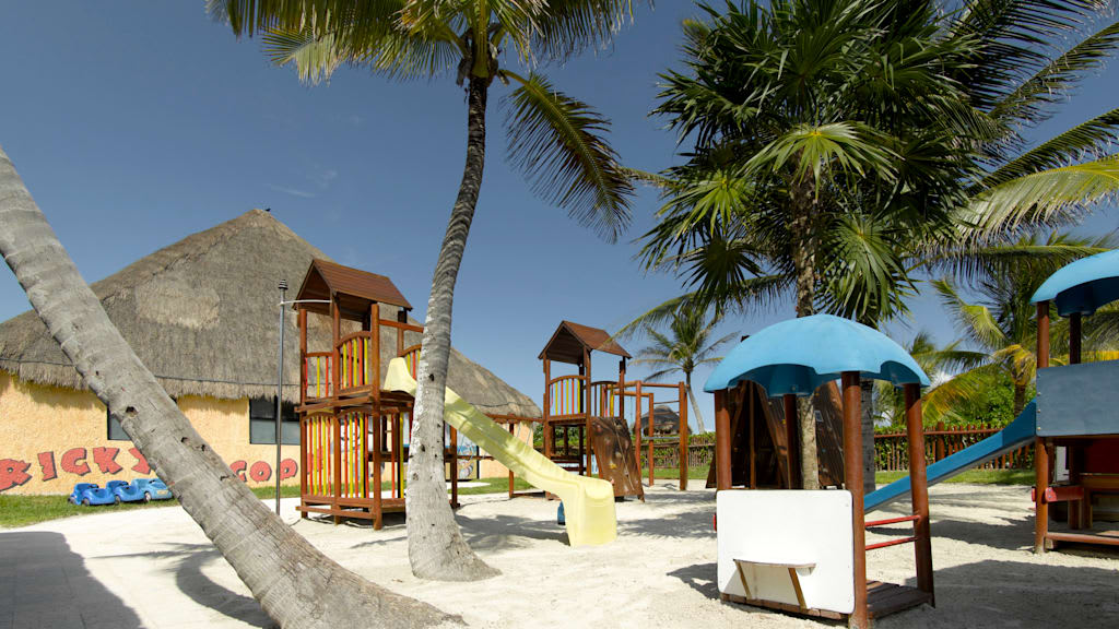 Grand Palladium Select White Sand