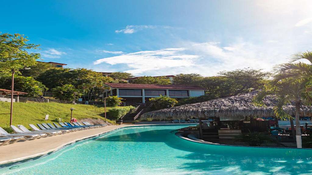 Villas Sol Beach Resort