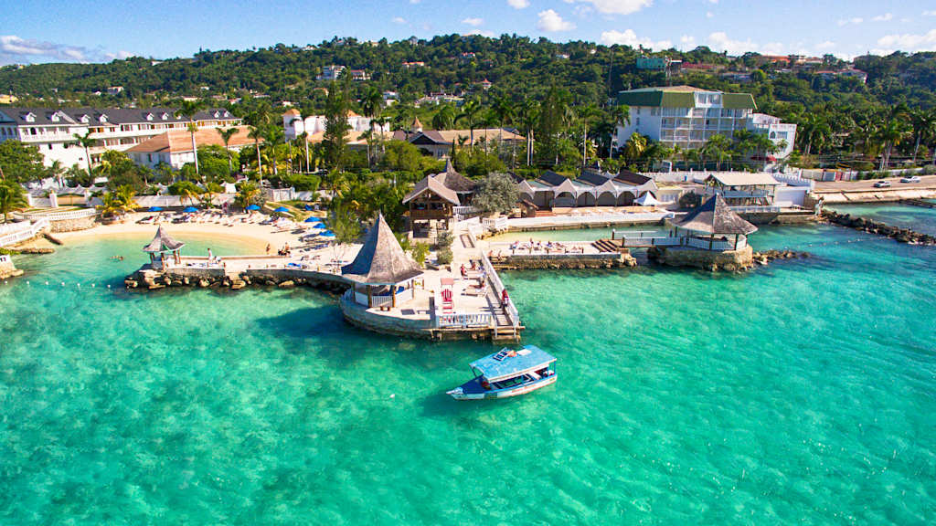 SeaGarden Beach Resort