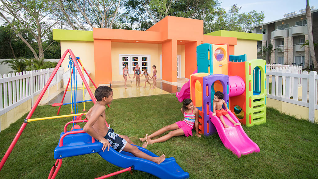 Emotions by Hodelpa Puerto Plata