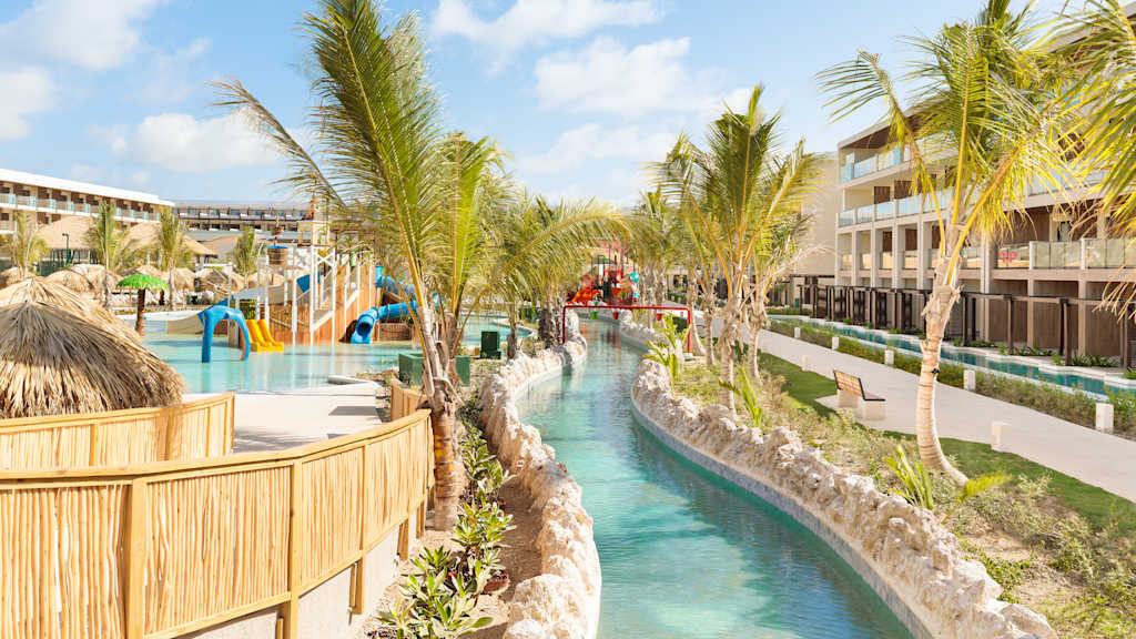 Serenade Caribe Club