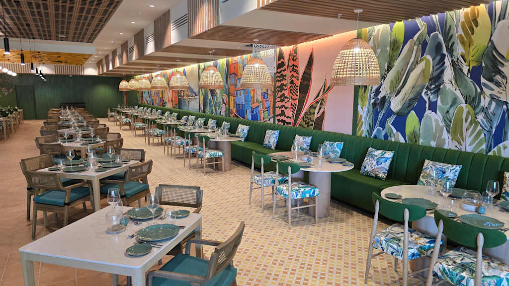 Serenade Caribe Club