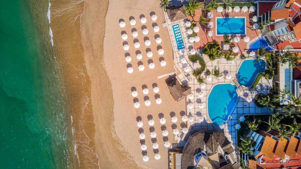 Buenaventura Grand Hotel and Great Moments