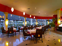 Grand Palladium Colonial Resort & Spa
