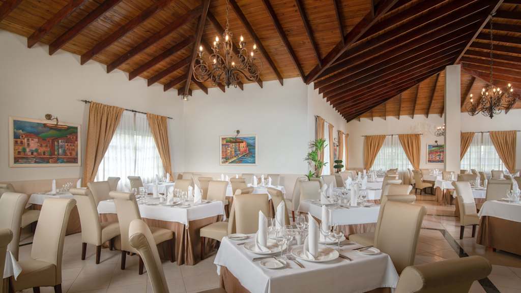 Bahia Principe Explore El Portillo