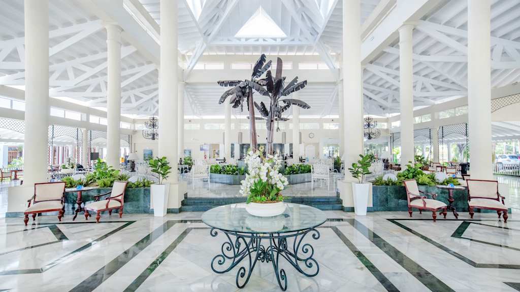 Bahia Principe Explore El Portillo