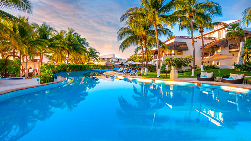 Desire Pearl Riviera Maya Resort