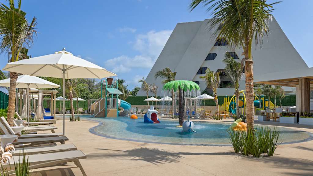 Wyndham Grand Cancun All Inclusive Resort and Villas 