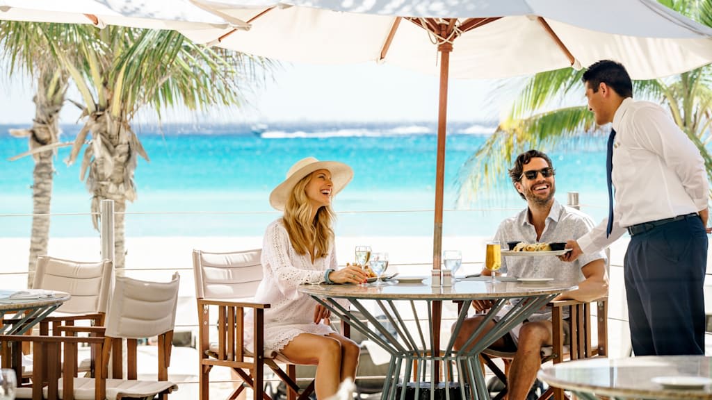 Royal Hideaway Playacar