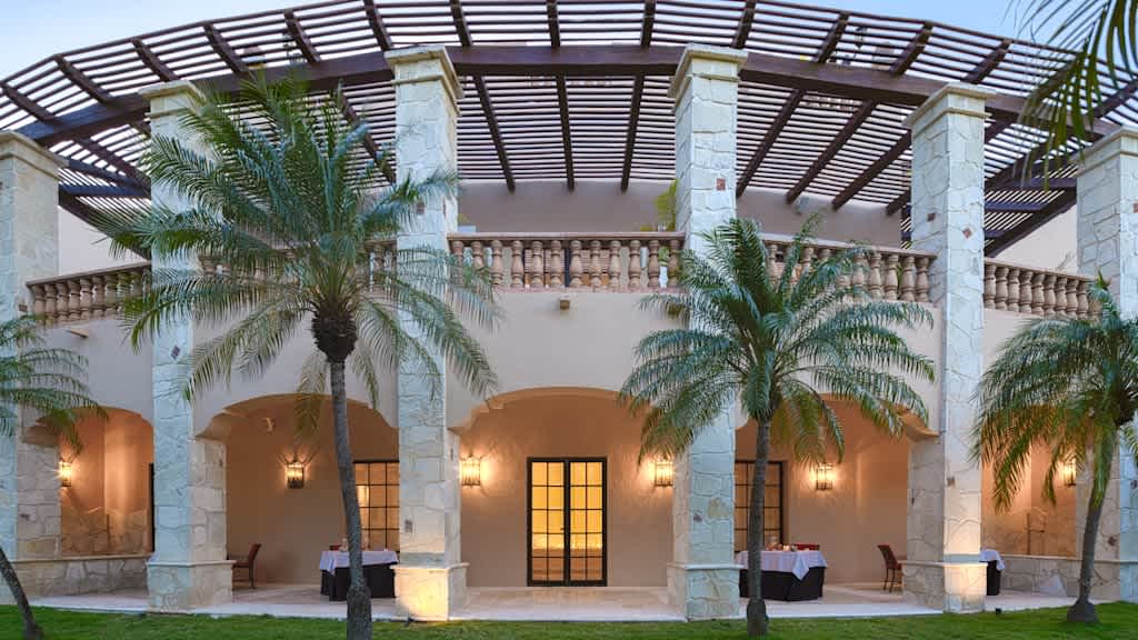 Royal Hideaway Playacar
