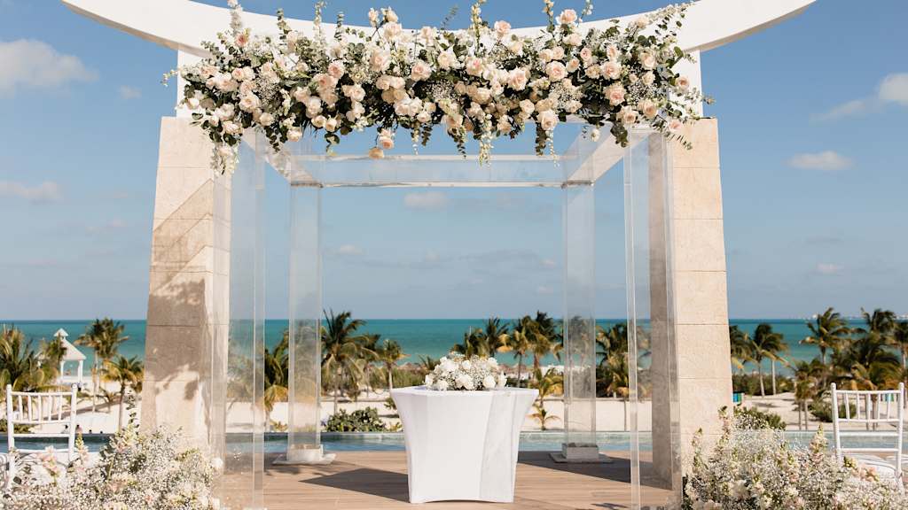 Majestic Elegance Costa Mujeres