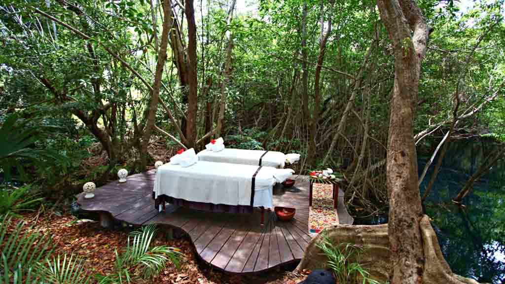Sandos Caracol Nature Resort and Water Park