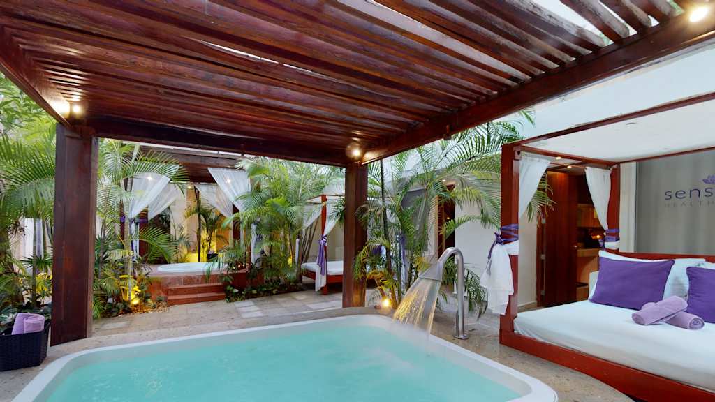 The Sens Cancun