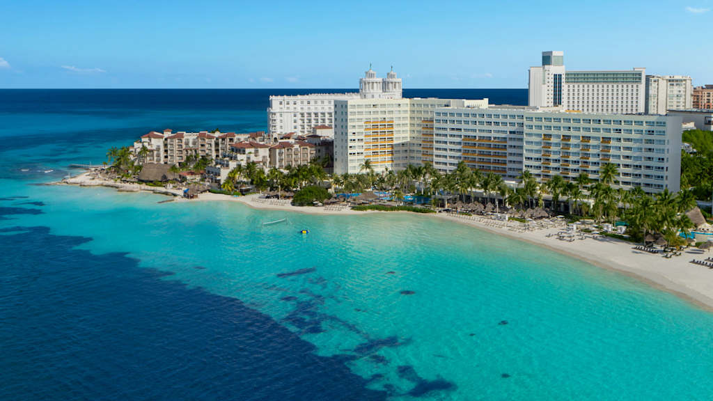 Dreams Sands Cancun Resort and Spa 