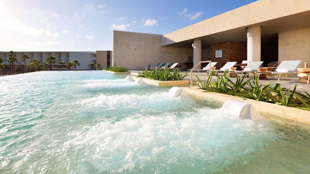 Grand Palladium Select Costa Mujeres