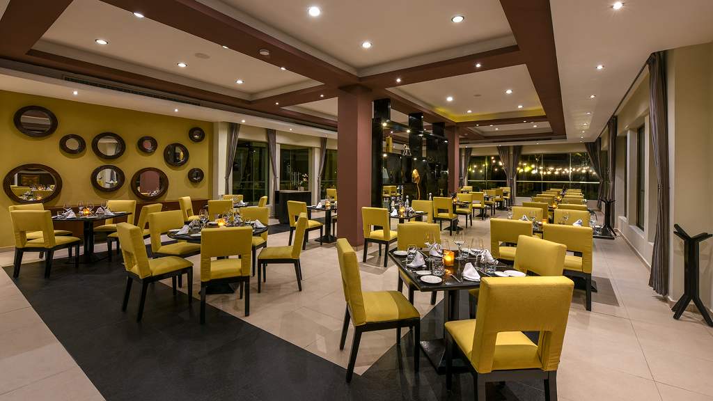 El Dorado Casitas Royale