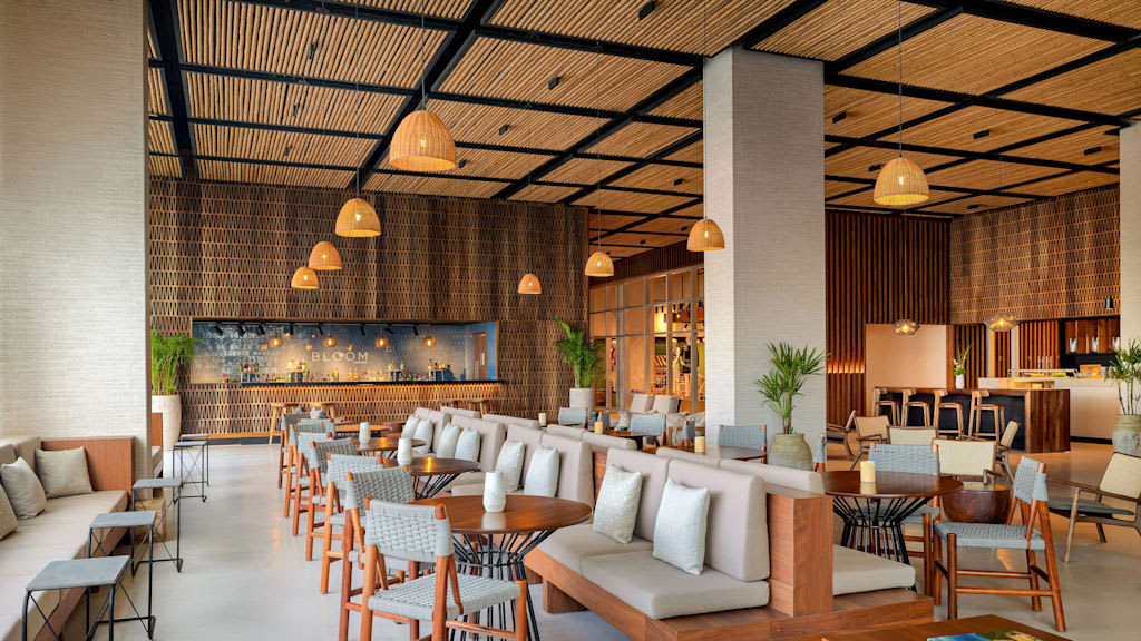 Hyatt Vivid Grand Island