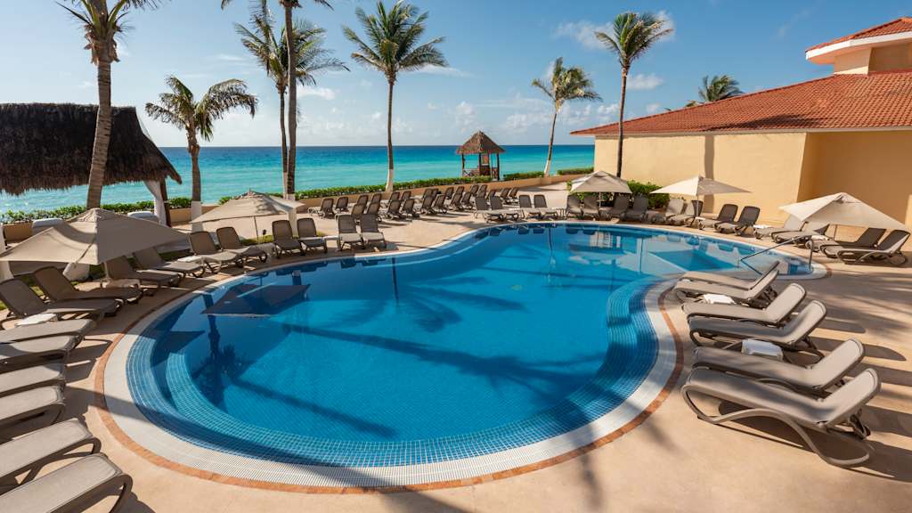 GR Solaris Cancun