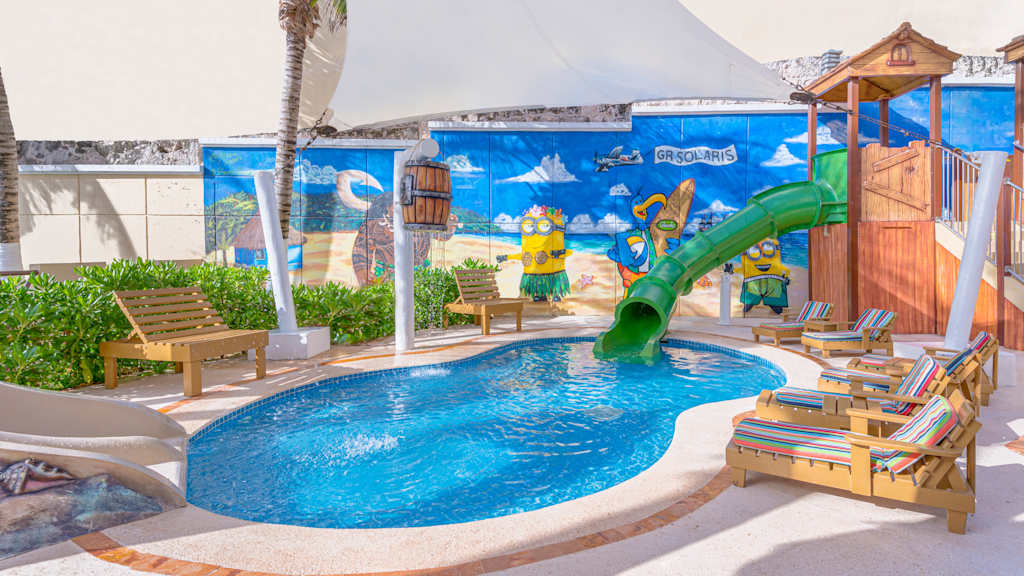 GR Solaris Cancun