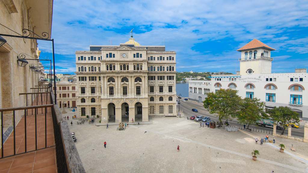 Palacio De Los Corredores 
