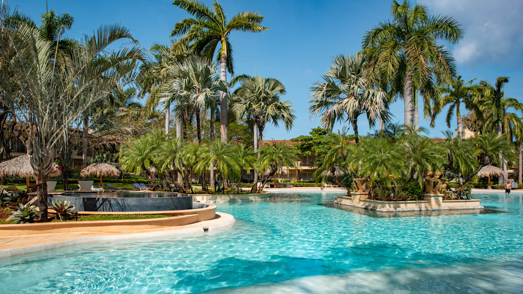 Tamarindo Diria Beach Resort