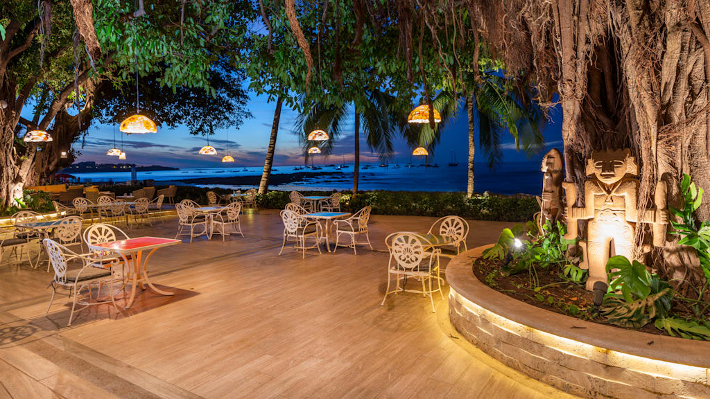 Tamarindo Diria Beach Resort