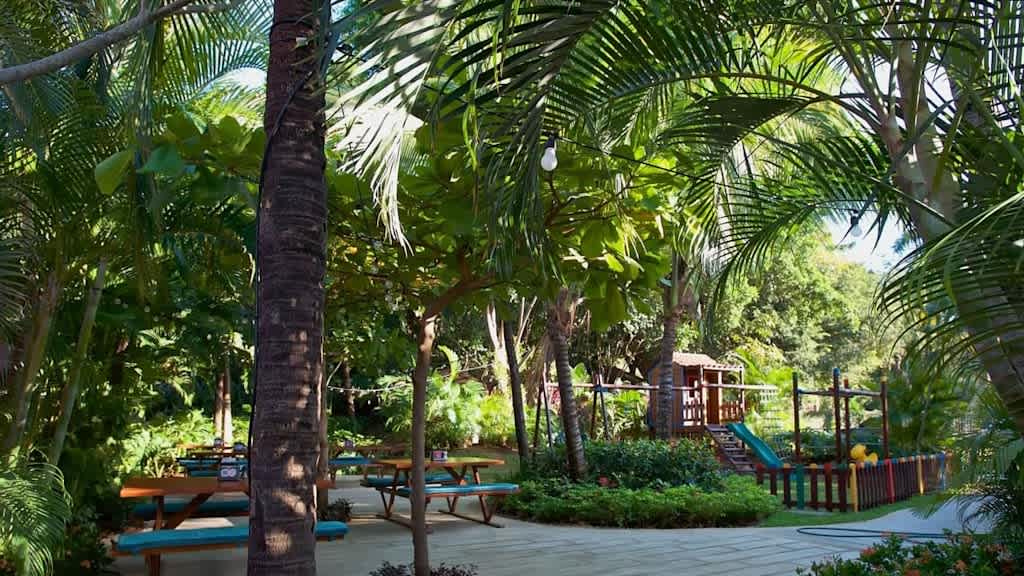 Tamarindo Diria Beach Resort
