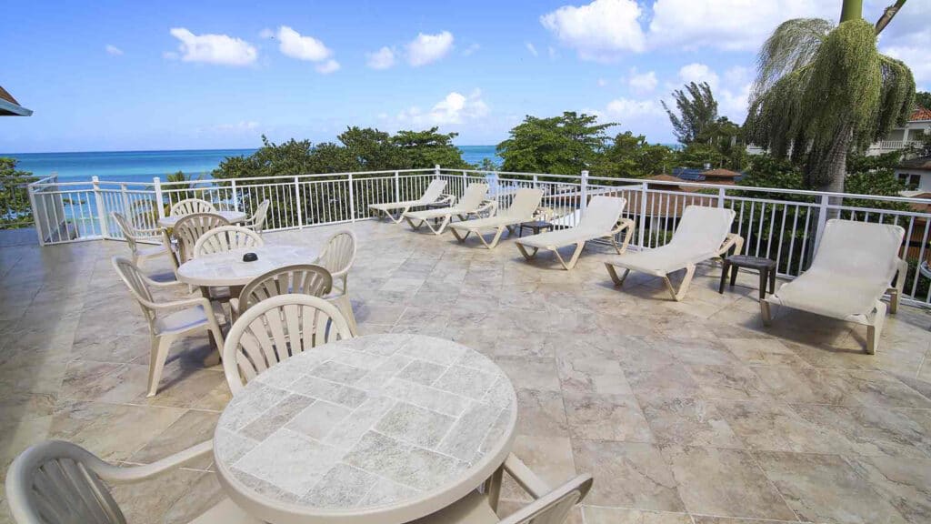 Coco La Palm Seaside Resort