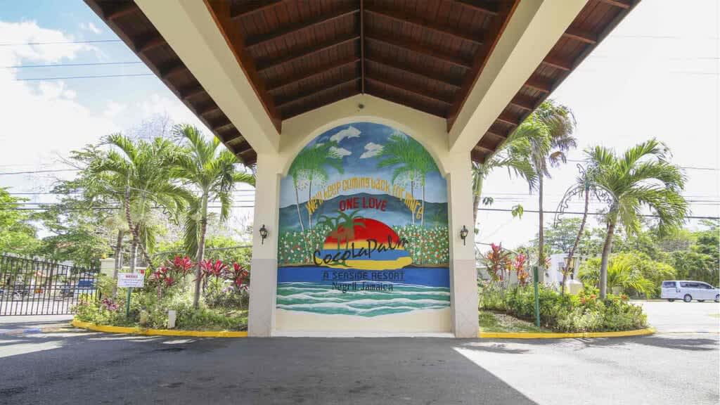 Coco La Palm Seaside Resort