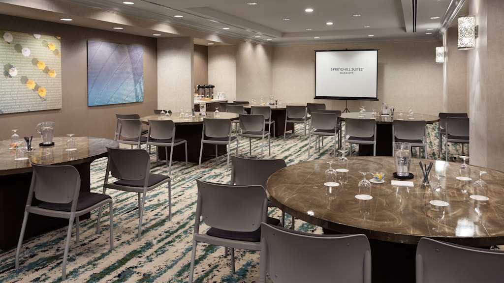 Springhill Suites Orlando Lake Buena Vista In Marriott Village