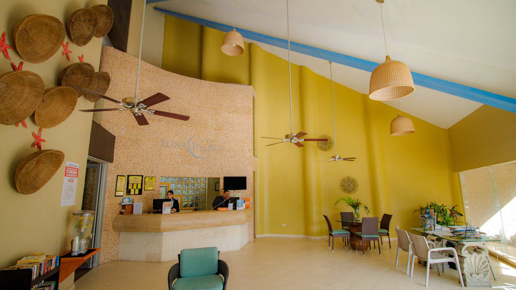 Luna Palace Hotel and Suites