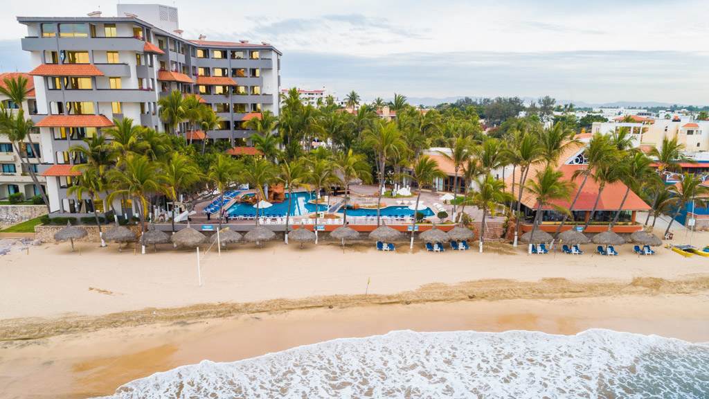 Luna Palace Hotel and Suites