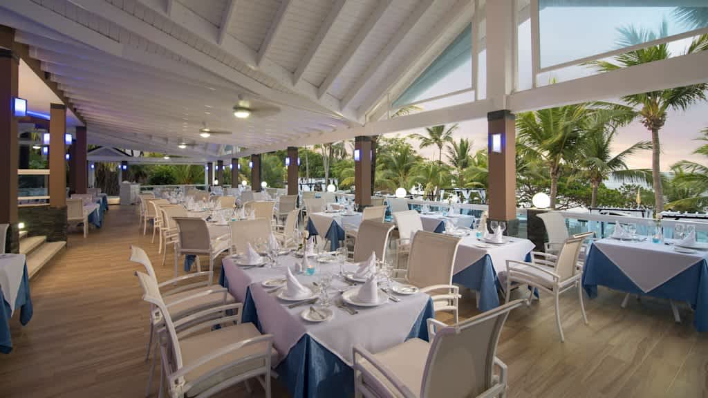 Lifestyle Tropical Beach Resort and Spa