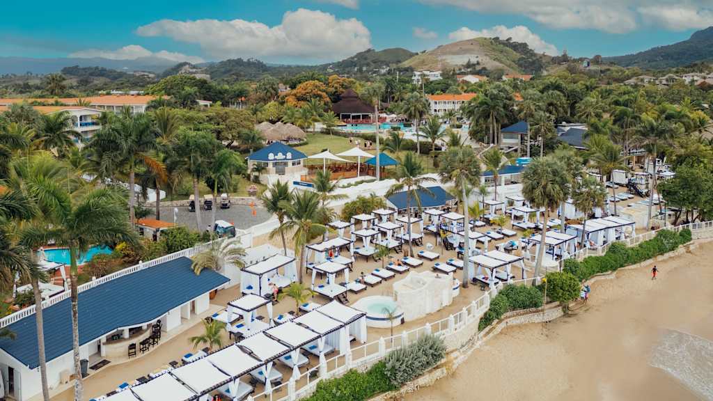 Lifestyle Tropical Beach Resort and Spa