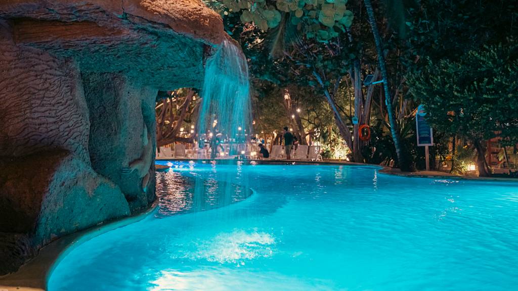 Paradise Beach Hotel 