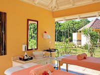 Memories Flamenco Beach Resort