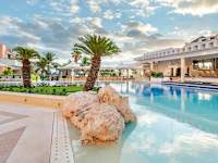Wyndham Grand Cancun All Inclusive Resort and Villas 